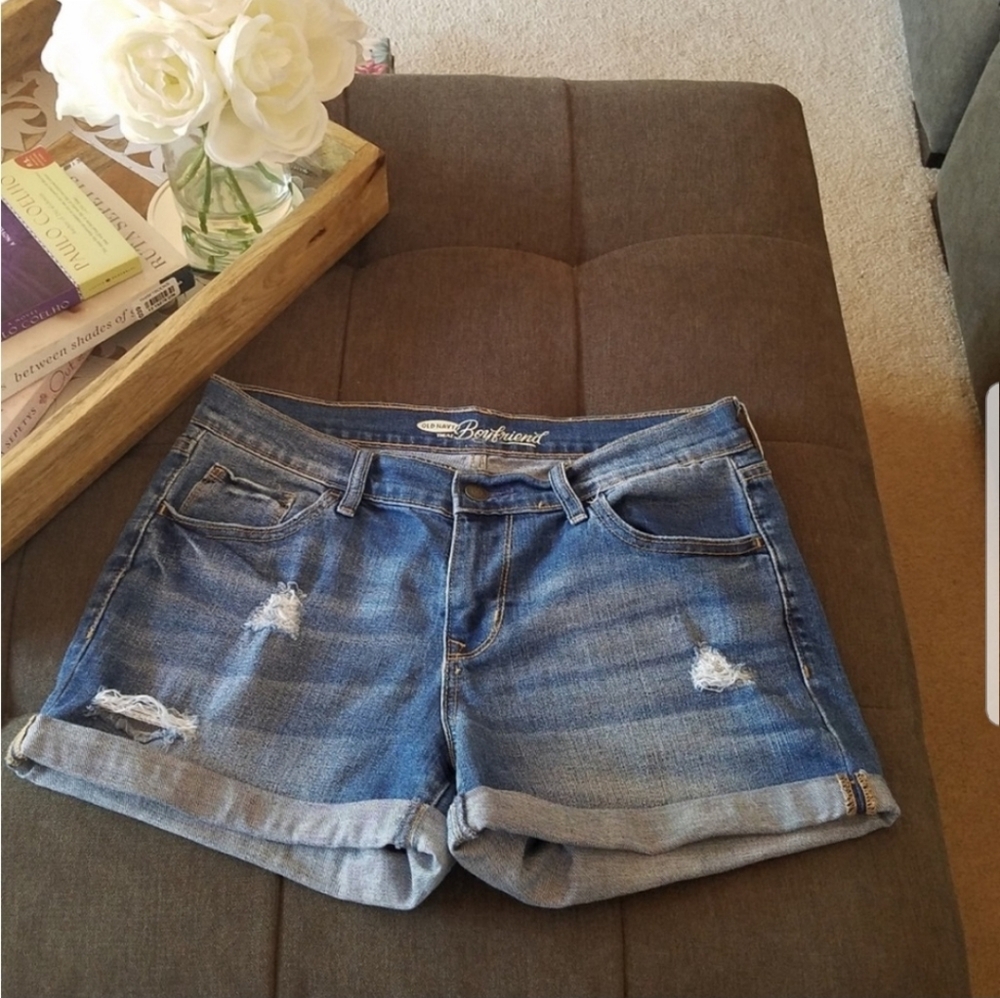 Distressed Denim Boyfriend Jean Shorts Light Wash Cuffed LIKE NEW - Picture 2 of 8